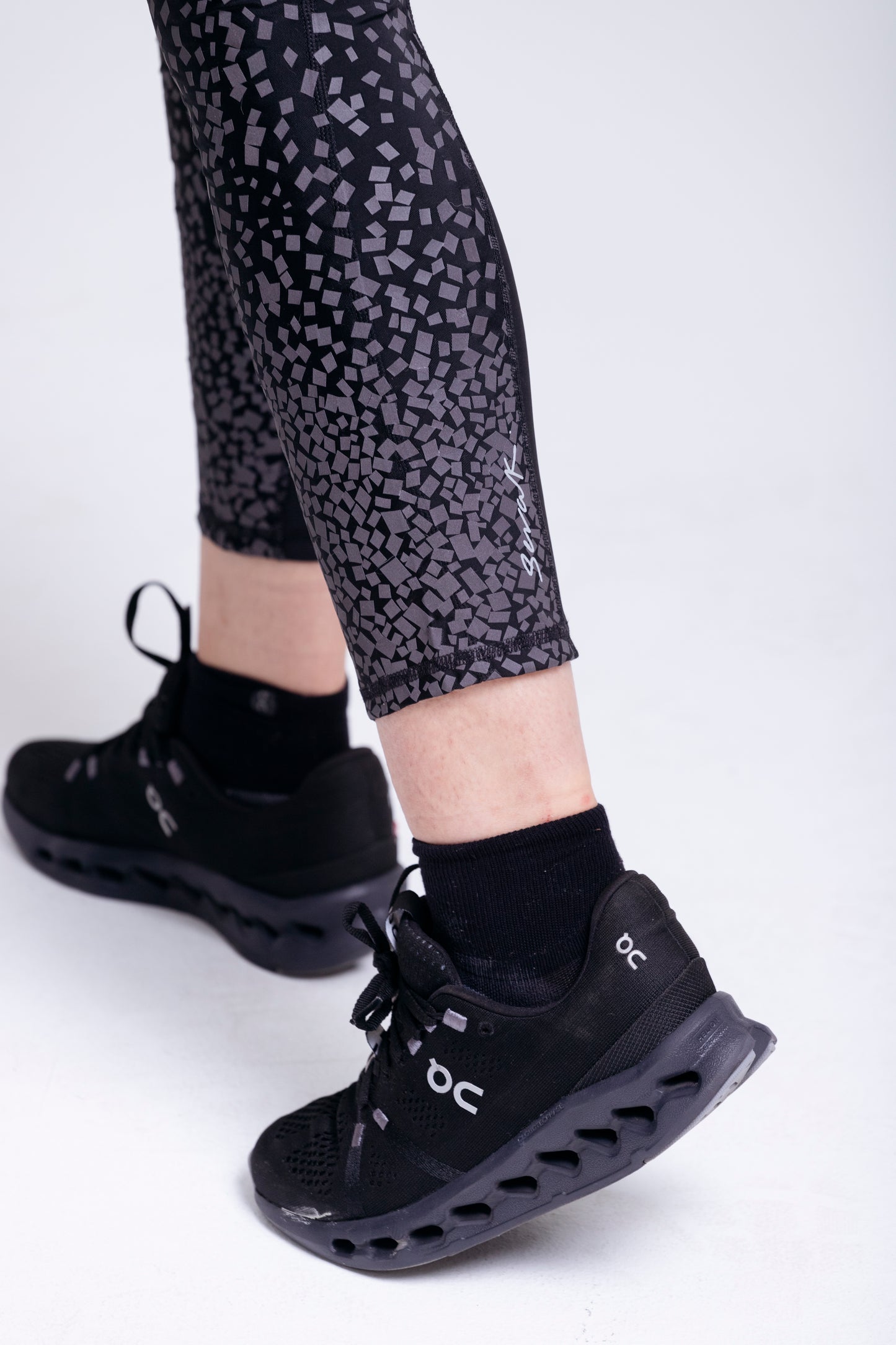 REFLEX COMPRESS PANT.